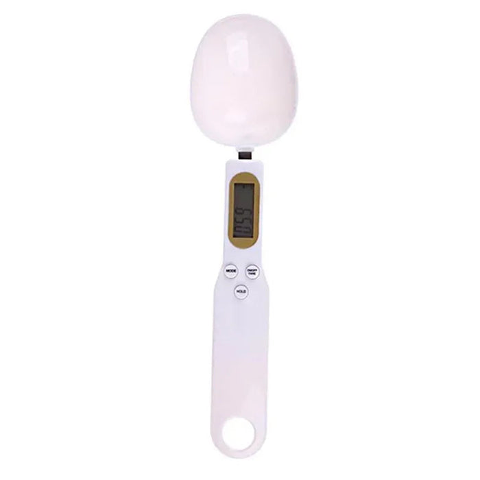 Almohada cervical sujeta en la mano